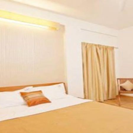 Hotel Holiday Home バンガロール エクステリア 写真