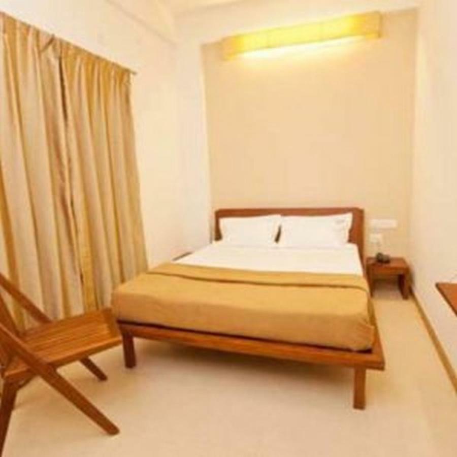 Hotel Holiday Home バンガロール エクステリア 写真